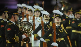 三军仪仗队女兵表演视频,三军仪仗队女兵震撼表演掠影